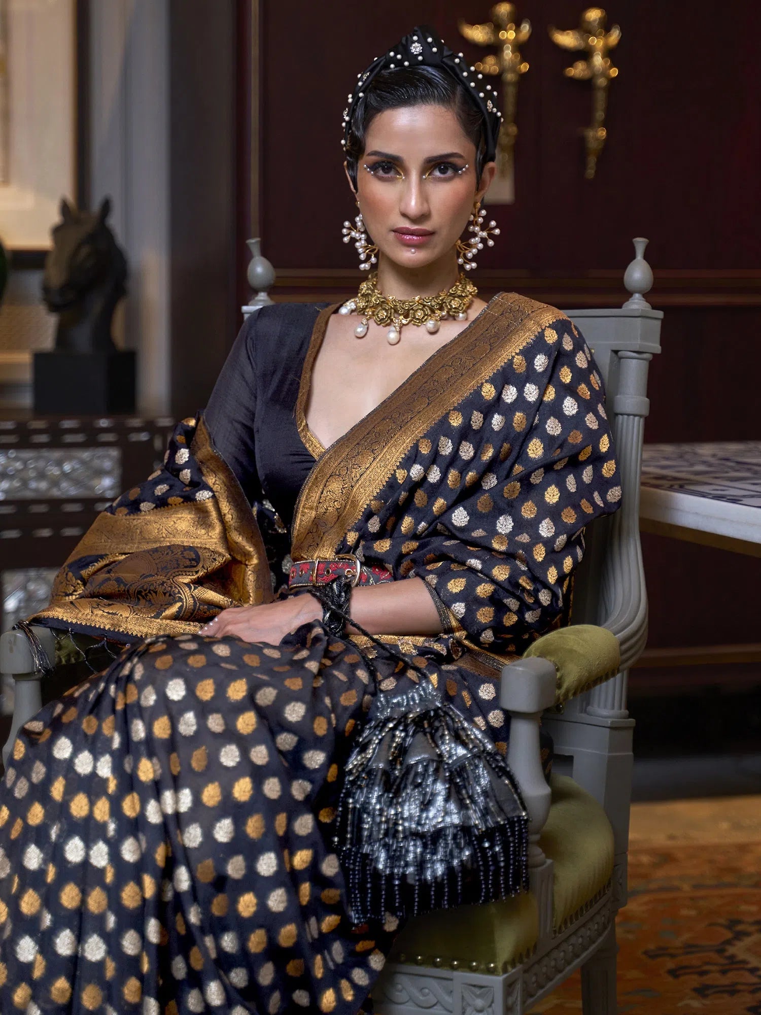 Saree Mall Women's  Blend Black Woven Design Designer Saree With Blouse Piece-KLOSET294003 Flowy Bohemian Blouse
