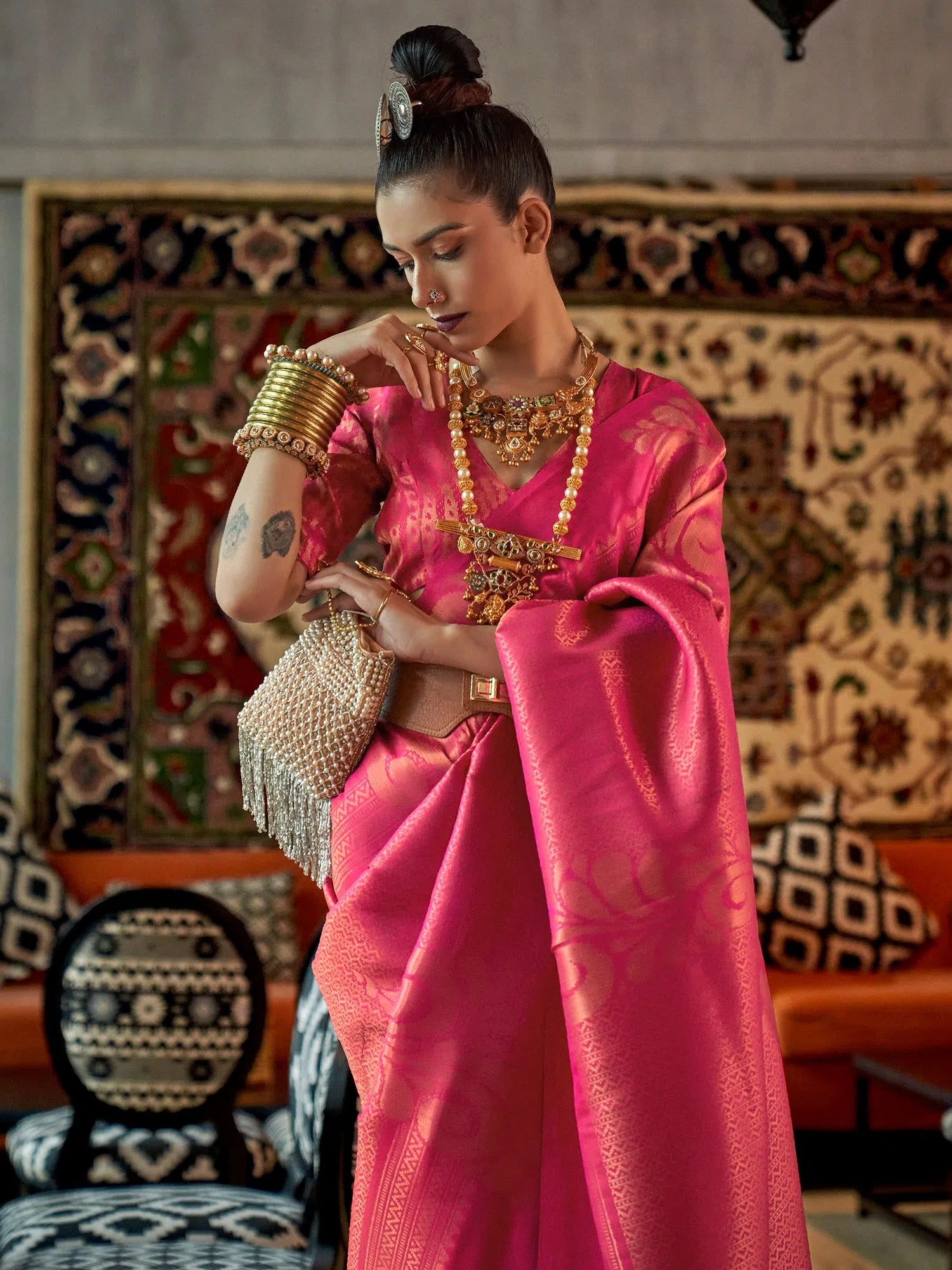 Saree Mall Women's  Blend Pink Woven Design Handloom Saree With Blouse Piece-KNMNI2010 Casual Relaxed Fit Blouse