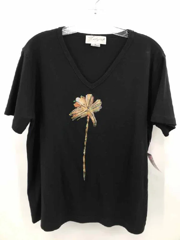 Pre-Owned Victoria Black Size XL Graphic T-shirt-- Striped Floral Plaid