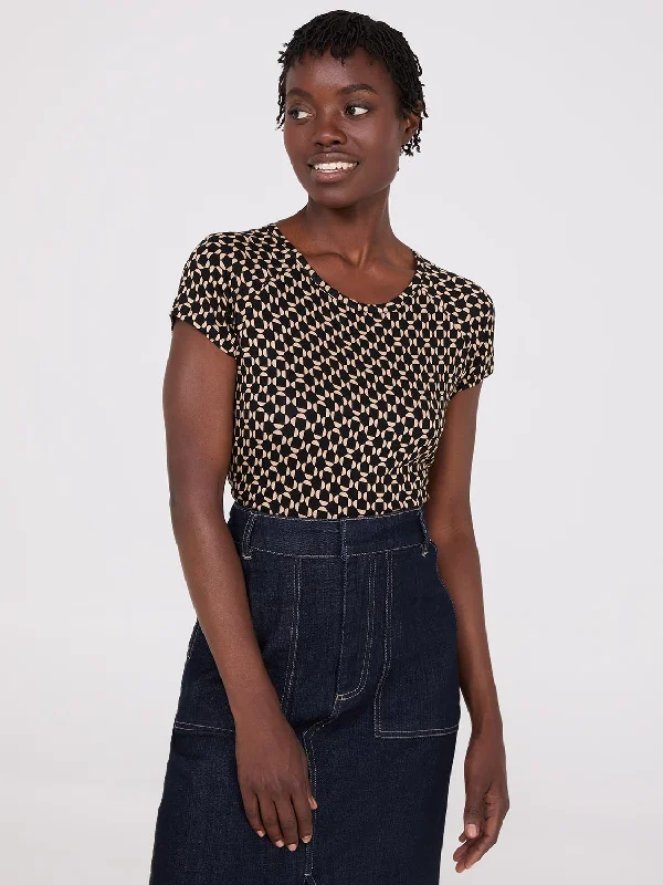 Geo Print Raglan Sleeve T-Shirt-- Zippered Front Buttoned Front Snap Front
