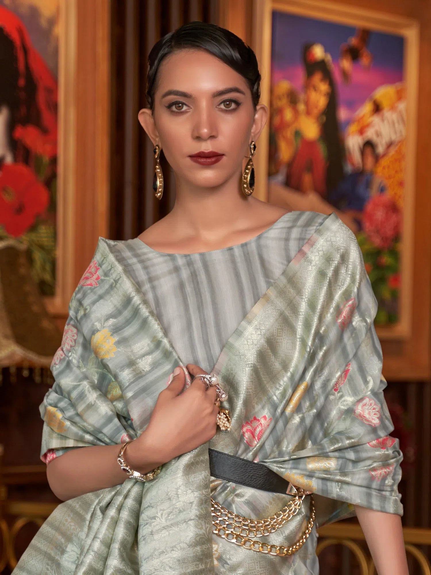 Saree Mall Women's  Blend Grey Woven Design Handloom Saree With Blouse Piece-KLASCL282002 Floral Print Blouse