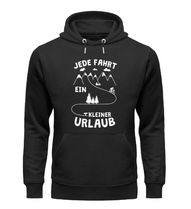 Jede Fahrt ein kleiner Urlaub - Unisex Premium Organic Hoodie Hoodie with Reflective Safety Nightwear Jede Fahrt ein kleiner Urlaub - Unisex Premium Organic Hoodie Hoodie with Reflective Safety Nightwear