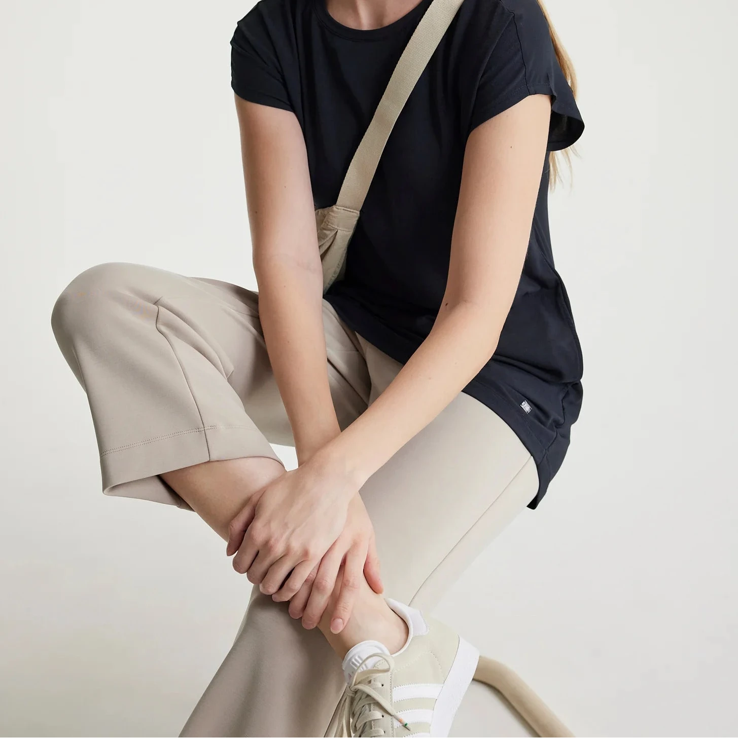 FIG - Vero Capri Pants Classic Stretch Pants