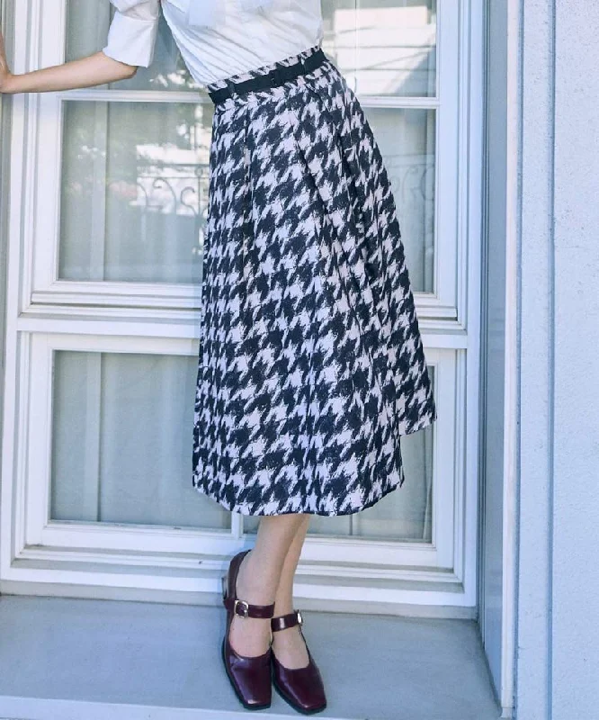 Hand painted staggered tuck skirt / an another angelus [51BG02p002]. linen skirt relaxed