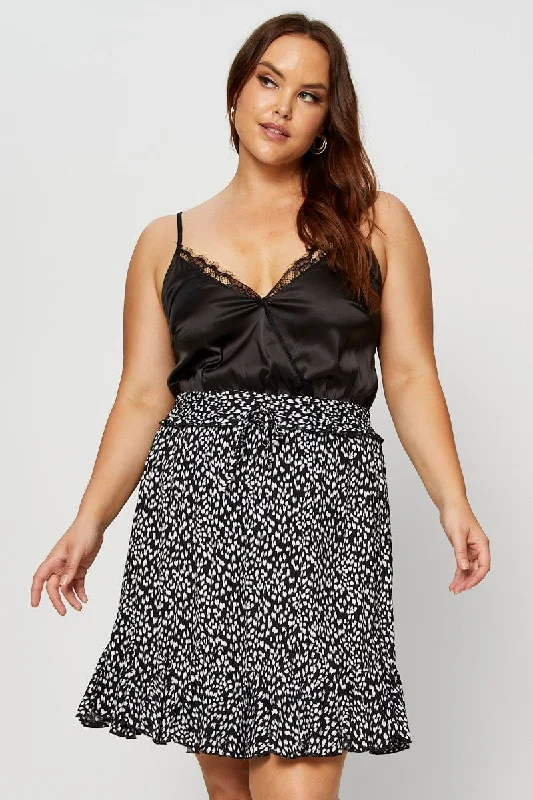 Geo Print Mini Skater Skirt Ruffle Hem wool skirt breathable