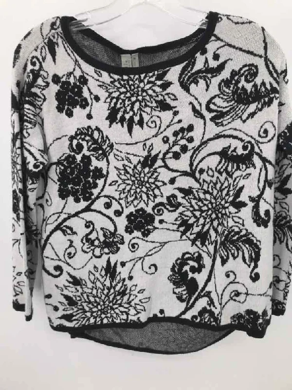 Pre-Owned Sahalie White Size Medium Printed Sweater Sweater Knitwear Pullover
