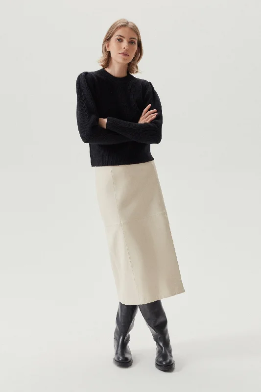 The Merino Wool Sweater with pinces Hooded Caped Shawl Collar
