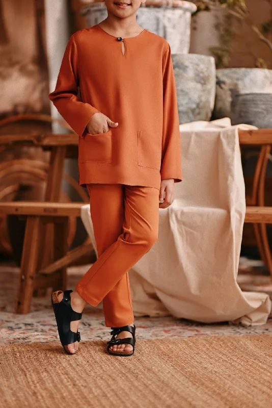 The Perfect Slim Fit Pants - Brown Relaxed Fit Trousers