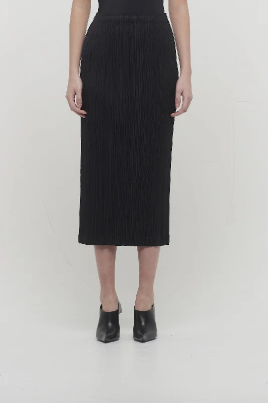 Pleats Please Issey Miyake Thicker Bottoms Skirt in Black velvet skirt plush